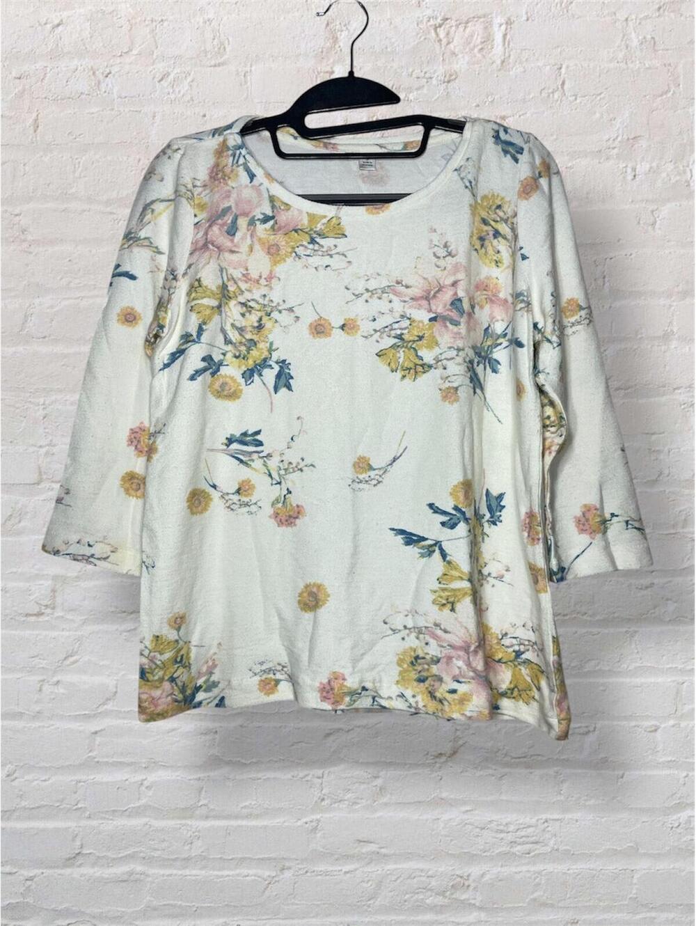 Watercolor Floral 3/4 Sleeve Top Soft Girl Cottage Coastal S
